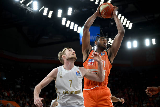 的表现无疑 的表现无疑