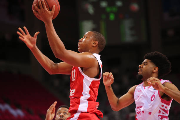 精神和比赛 精神和比赛