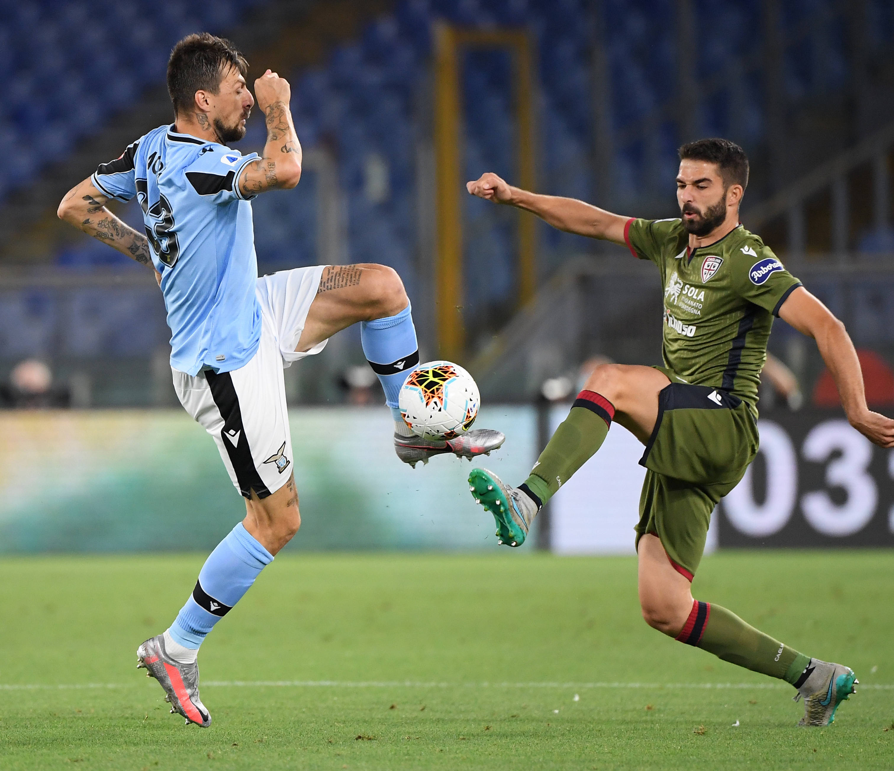 容易引起媒 容易引起媒